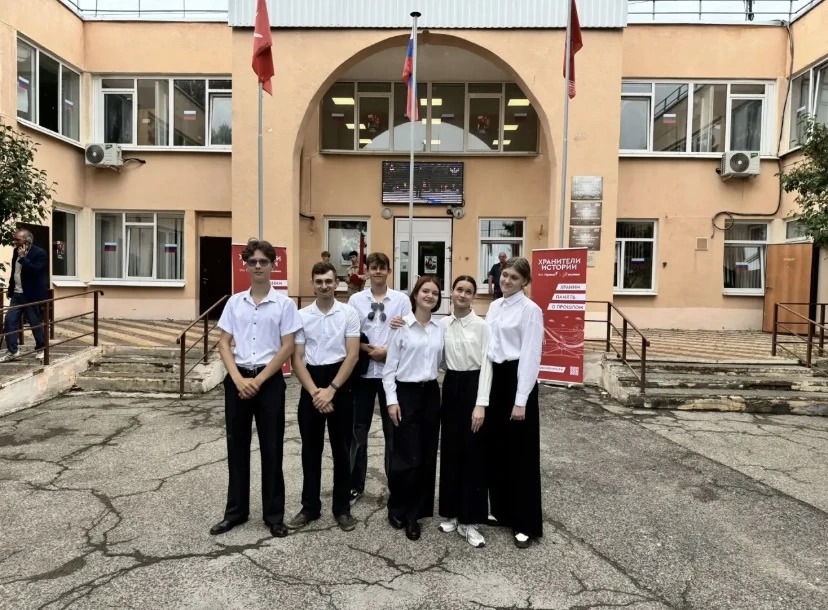 Команда нашего Центра образования приняла участие в региональном слете «Пост №1» Тульской области. Г