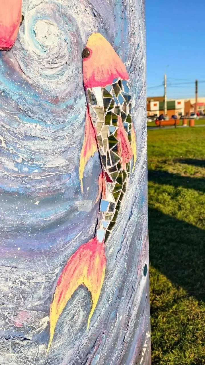 🎨 В районе «Фортуны» появились расписанные колонны