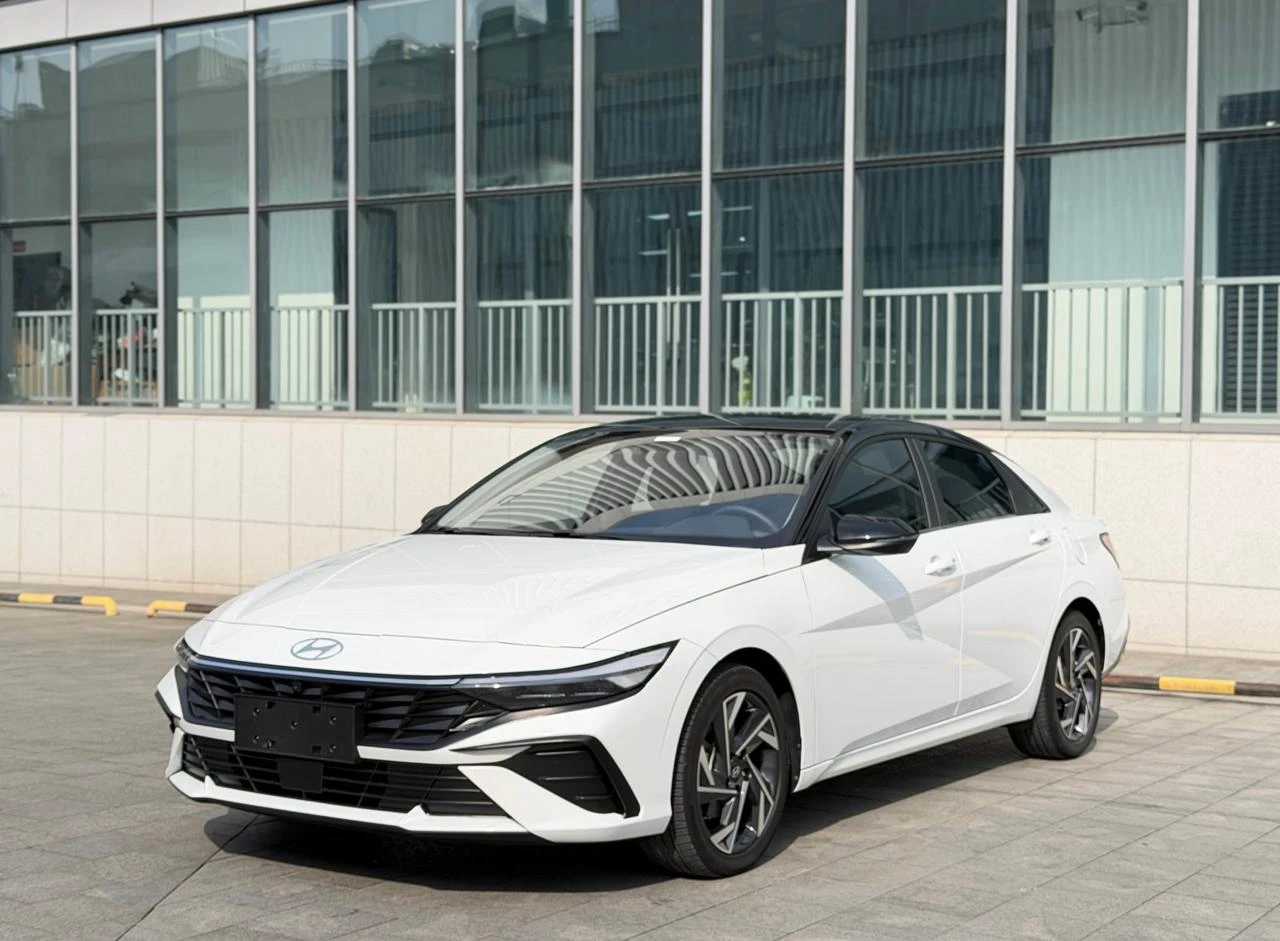 Автомобиль: Hyundai Elantra