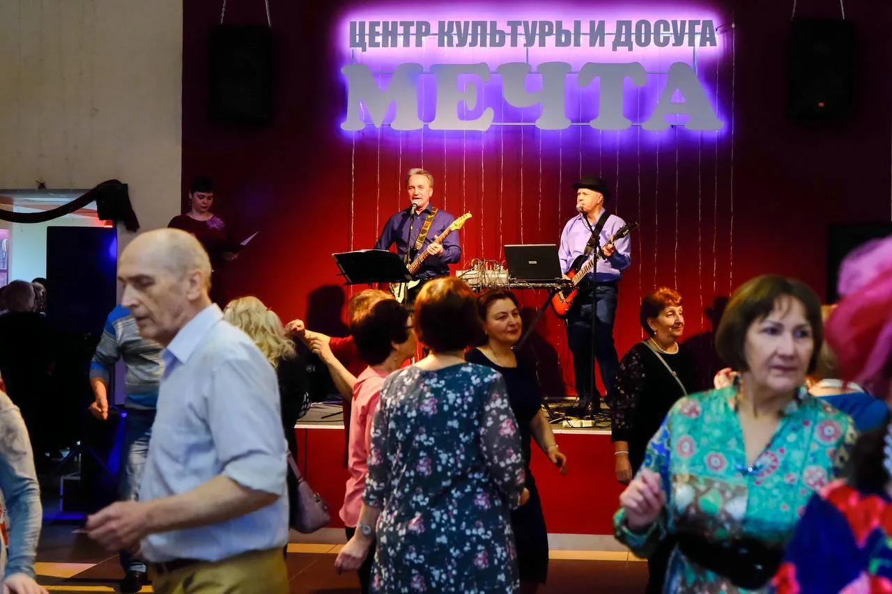 Элегантность вне возраста: весенний бал в Орехово-Зуеве  В Орехово-Зуеве прошёл традиционный весенни