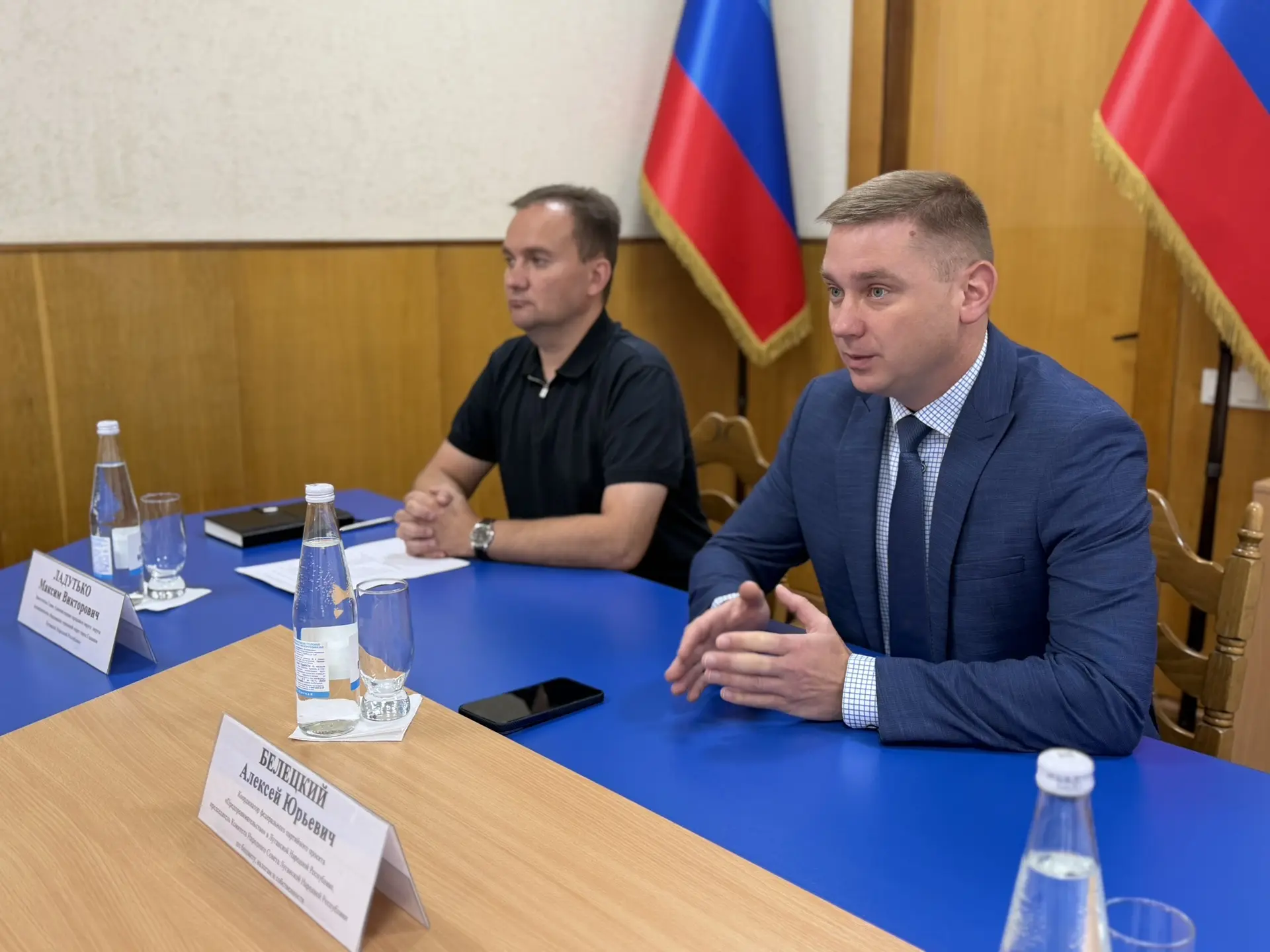 Поддержка бизнеса в Стаханове: диалог с предпринимателями на площадке «Предпринимательство»

В качес