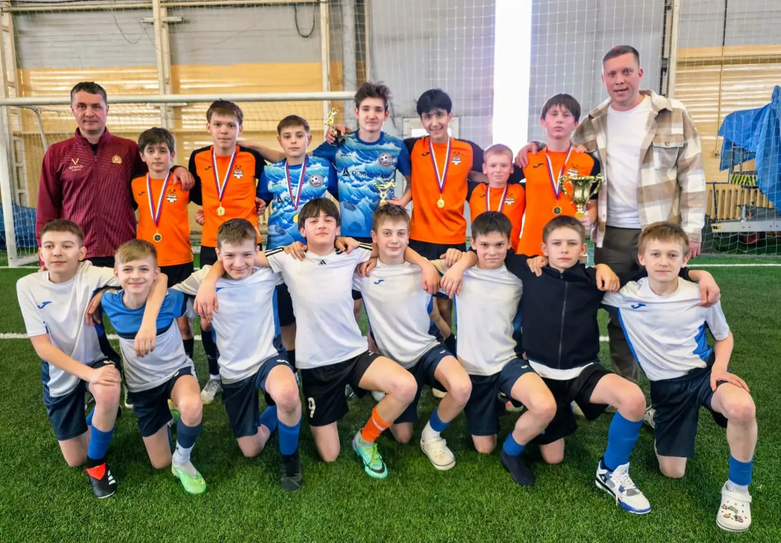 🏅 Золотой дубль МБУ ДО г. Магадана «СШ № 4» 🏅

26 апреля в ФСК «Колымский» завершились сразу два з