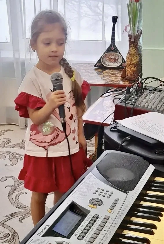 ТВОРЧЕСТВО ВЕЗДЕ 🤩 Наши дошколята очень любят петь,  танцевать и участвовать в разных постановках.  