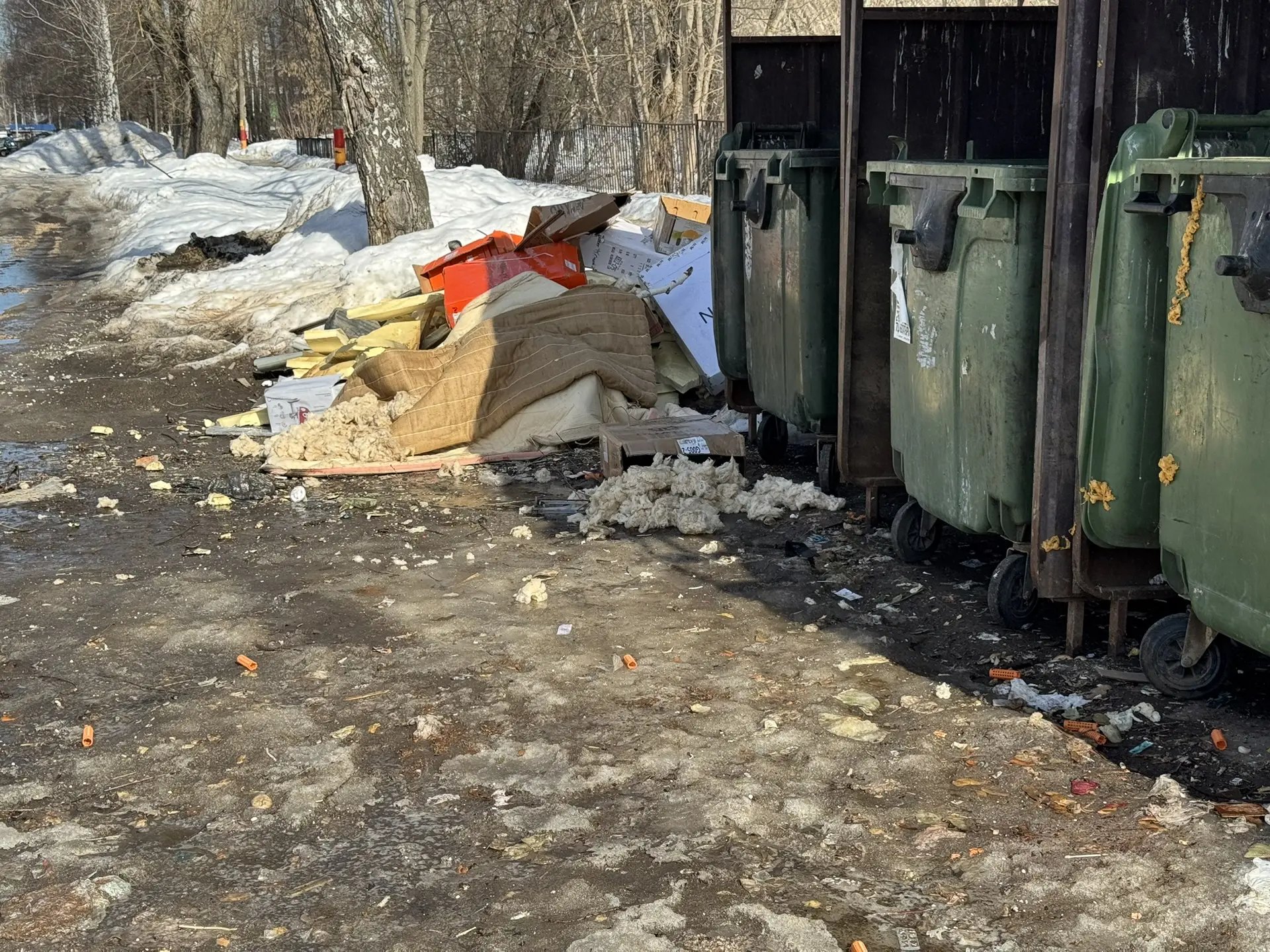Администрация Лысково, вам реально насрать, на себя, на свой город????  Почему вы не наказываете это