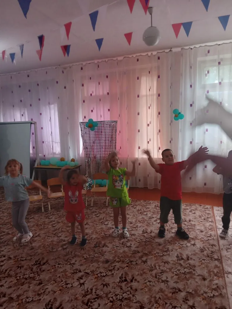 Летнее развлечение "Мыльные пузыри".