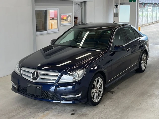 MERCEDES C CLASS из Японии🇯🇵

 🚗 2013 год 
🔝Объем 1.8, 156 л.с 
🔝АКПП, задний привод 
🔝Пробег: