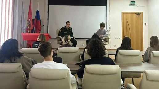 Оренбургские студенты встретились с участником СВО