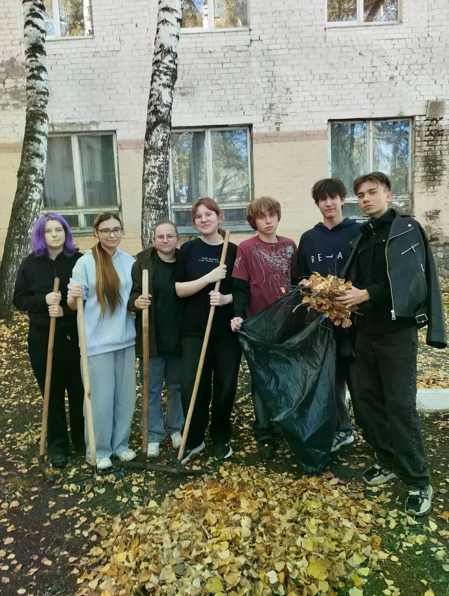 Субботник в колледже — дело общее!