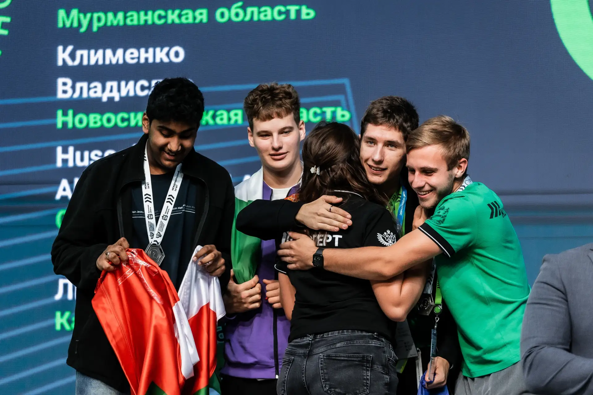 📸 Яркие кадры с церемонии награждения — уже здесь!