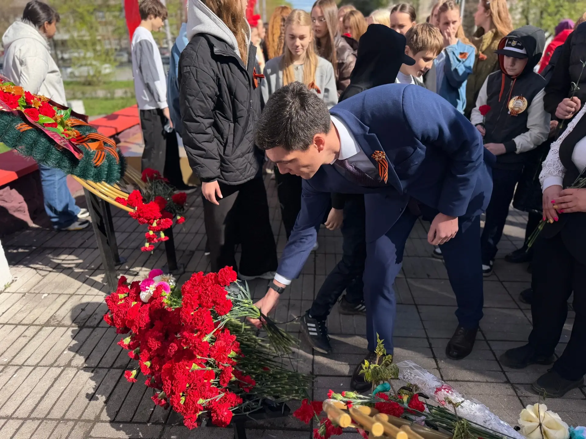 Через века, через года — помните!  🎗️Сегодня у Обелиска воинской славы 286-й Ленинградской Краснозна