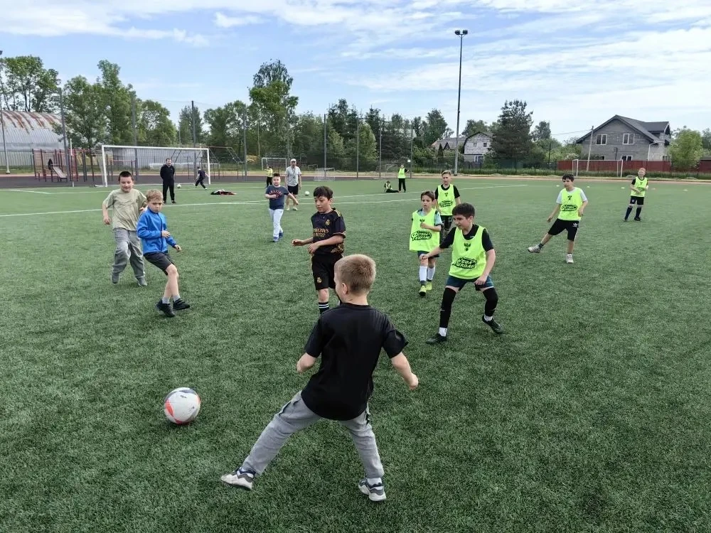 ⚽☀ Сегодня состоялись соревнования среди школьных летних лагерей!

Ребята приняли участие в спортивн