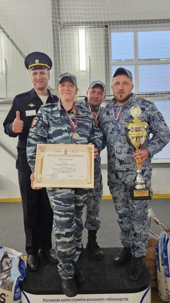 🏆И ещё одно золото – в личном зачёте кинологов по поиску и обнаружению наркотических средств!   Кома