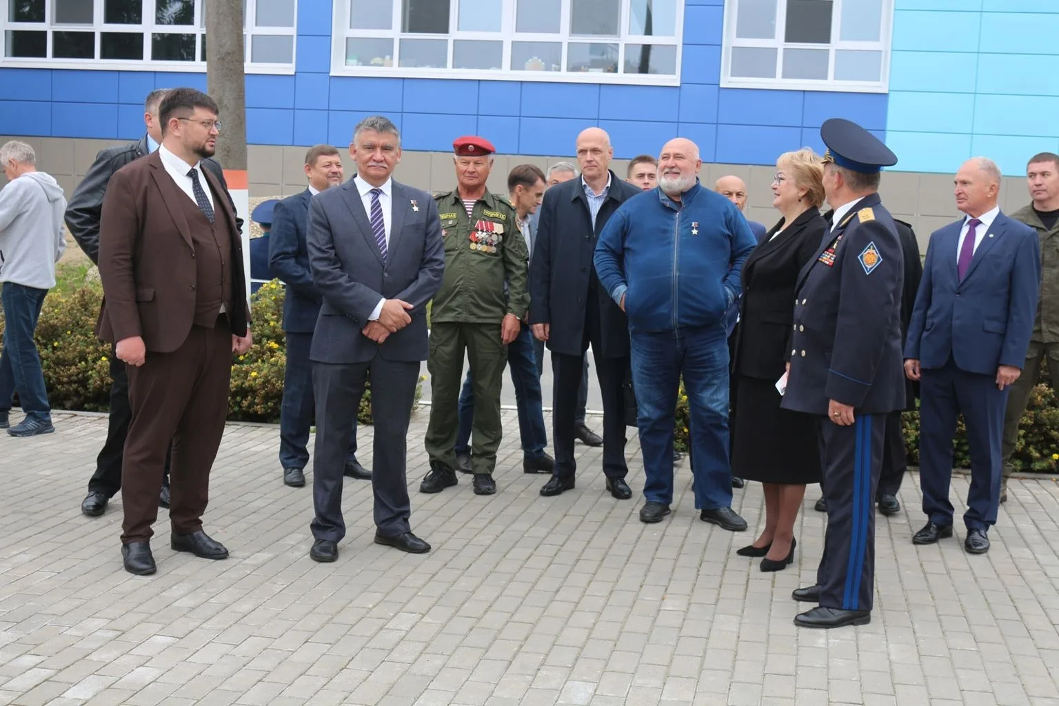 Урок мужества, флешмоб и классные часы: в чебоксарских школах проходят мероприятия ко Д...
