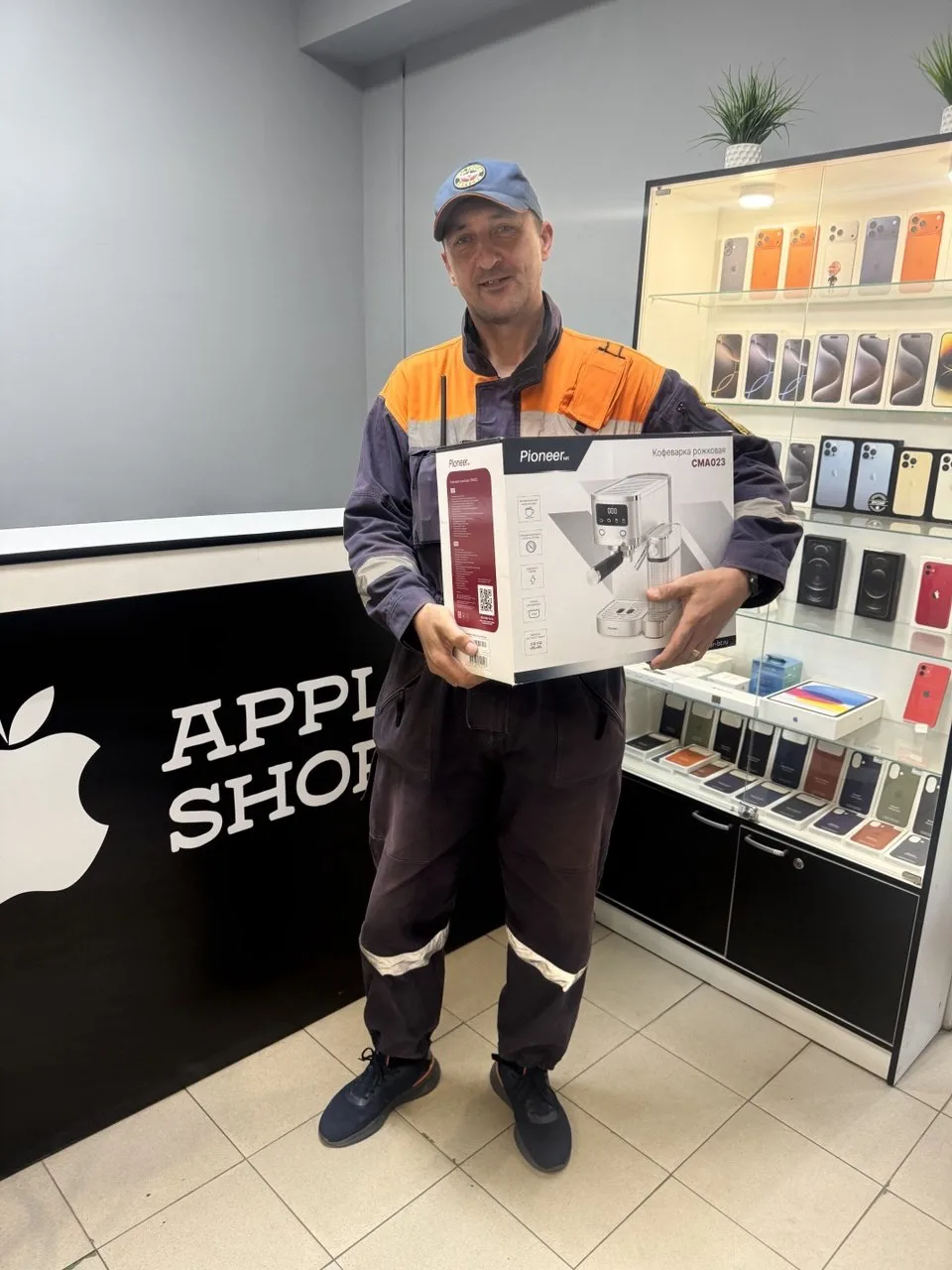 Вручаем нашим победителям призы с основного розыгрыша🥳🥳🥳

Еще раз поздравляем ,и желаем каждому и