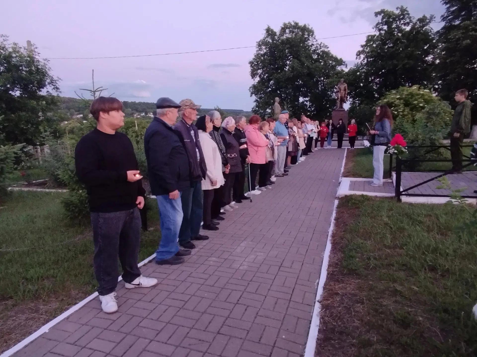 Акция "Свеча памяти"

22 июня 2026 года, ранним утром, в день памяти и скорби, сотрудники детского с