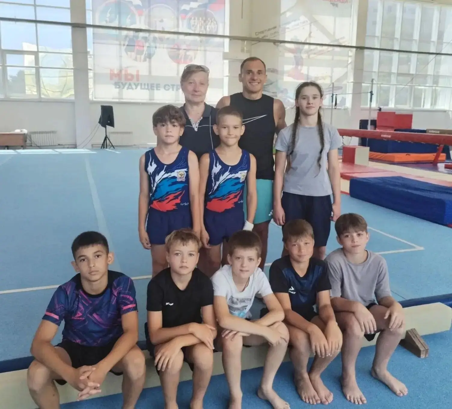 🏆В спортивной школе «Надежда» состоялась встреча юных спортсменов с Александром Лисицы...