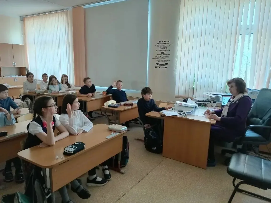 Путешествие в историю родного Переделкино! 📚🏡  12 и 13 марта наши четвероклассники отправились в про