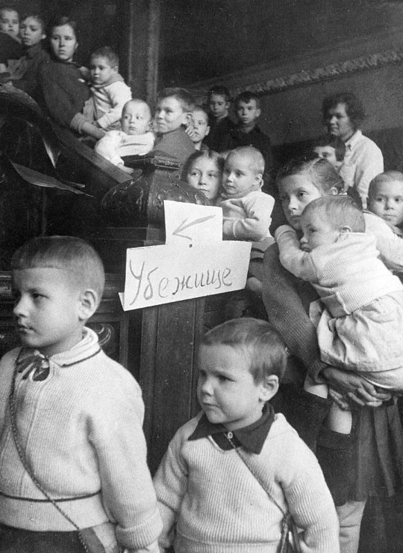 Война не отменила детство. Как работали детские сады в 1941-1945 годах.