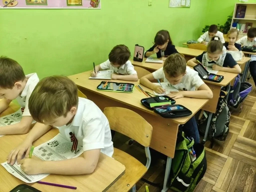 📚Сегодня в нашей школе прошли «Разговоры о важном» на тему «Ценности, которые нас объединяют».   Цен