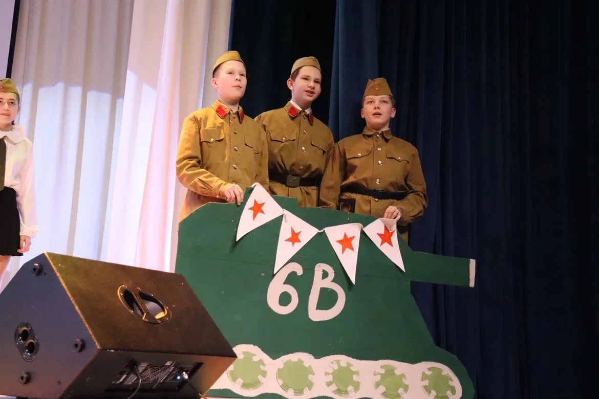 Фестиваль «Мелодии Победы»: песни, которые объединяют поколения 🇷🇺🎶  На этой неделе в нашей школе дл