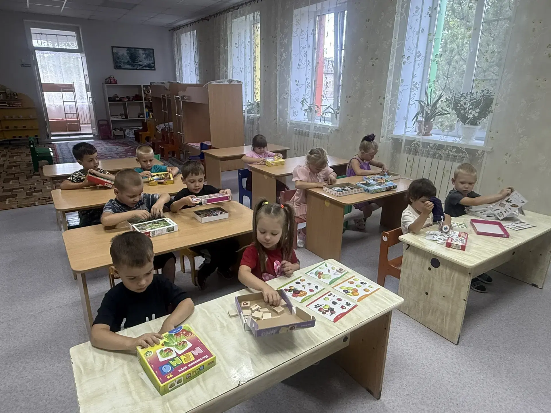 "Настольные игры в саду: день веселья и развития"
