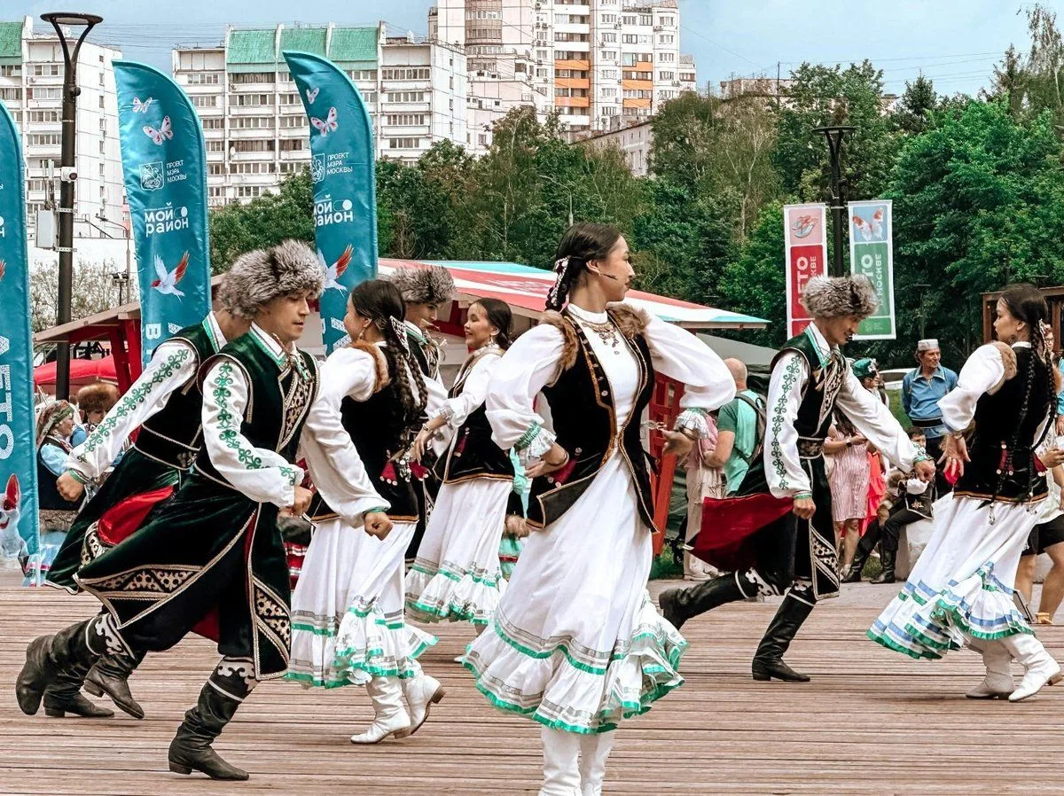 День Татарстана на Коньковских прудах ✨
📆 1 августа, 17:00-20:00

Ⓜ️ м. Коньково, между домами 26 и