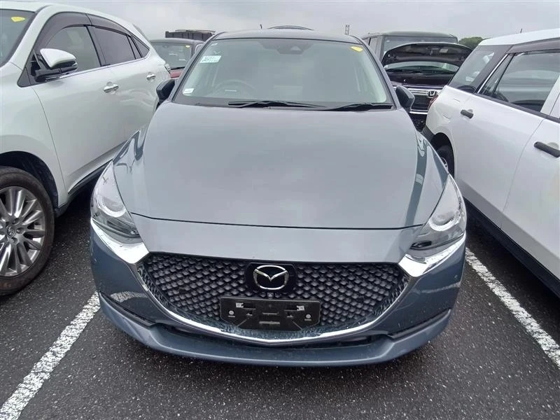 Ранее выкупленная MAZDA 2, PROACTIVE SMART уже в порту, ожидает погрузки на судно.

Из Японии 🇯🇵
О