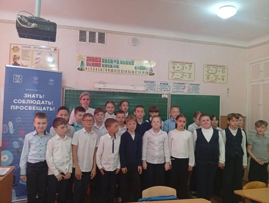 🚦 Безопасное лето: "Академия ЮИД" в действии!

☀️Наступило долгожданное лето, но школьная жизнь не 