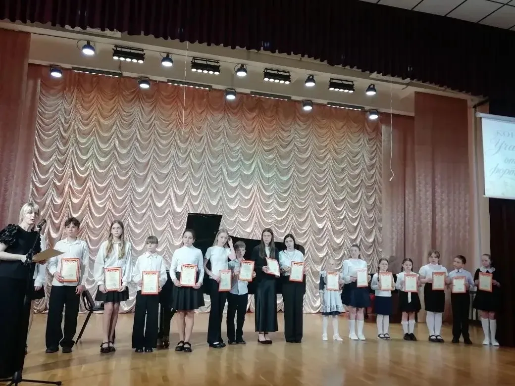 15 мая в концертном зале нашей школы состоялся традиционный отчетный концерт учащихся ф...