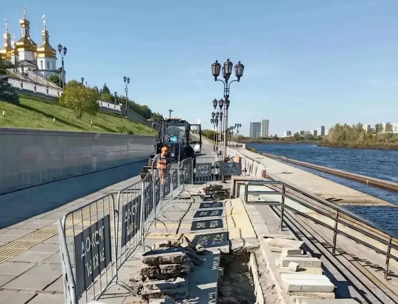 На тюменской набережной разруха после паводка