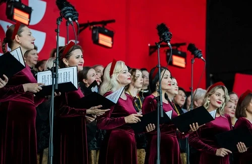 Госкапелла Республики Башкортостан выступила на фестивале «Русское поле»

Государственная академичес