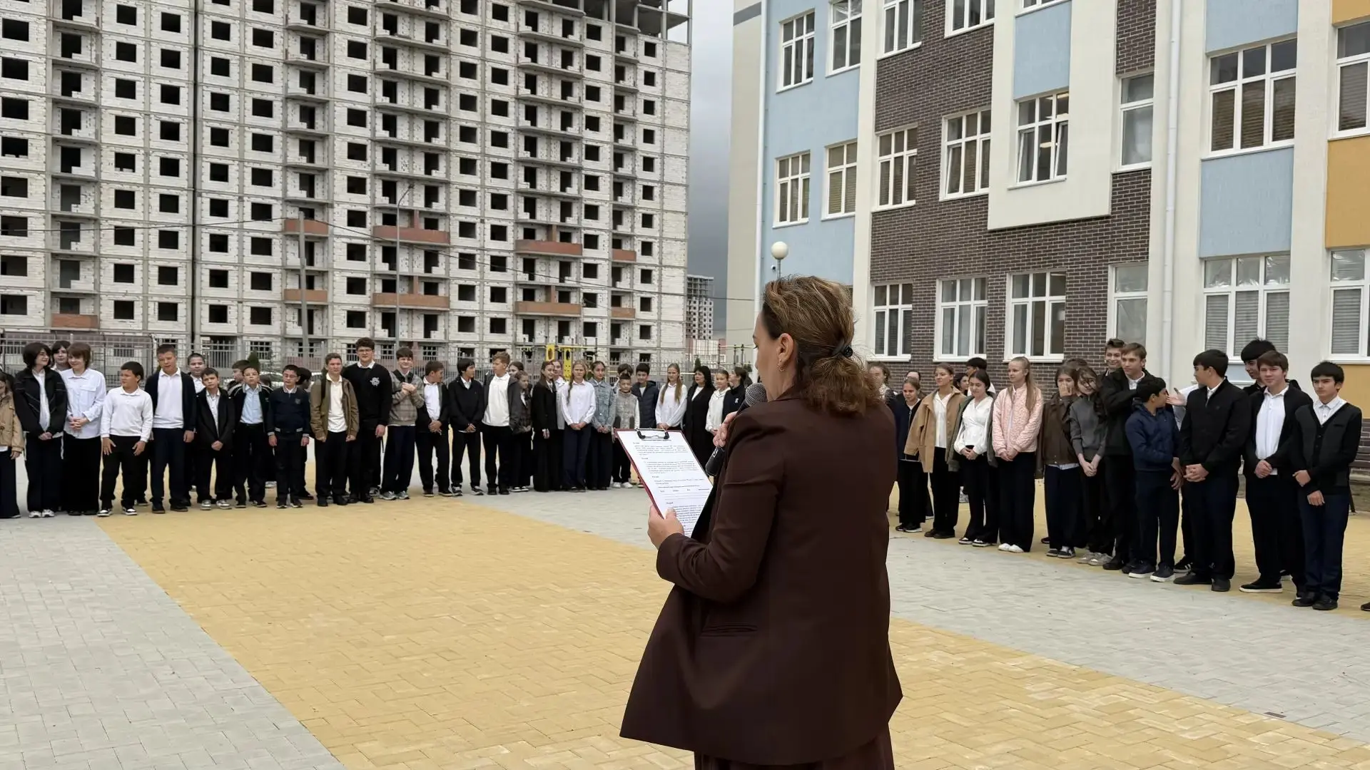 Флаг поднят — новый учебный старт дан! 🇷🇺