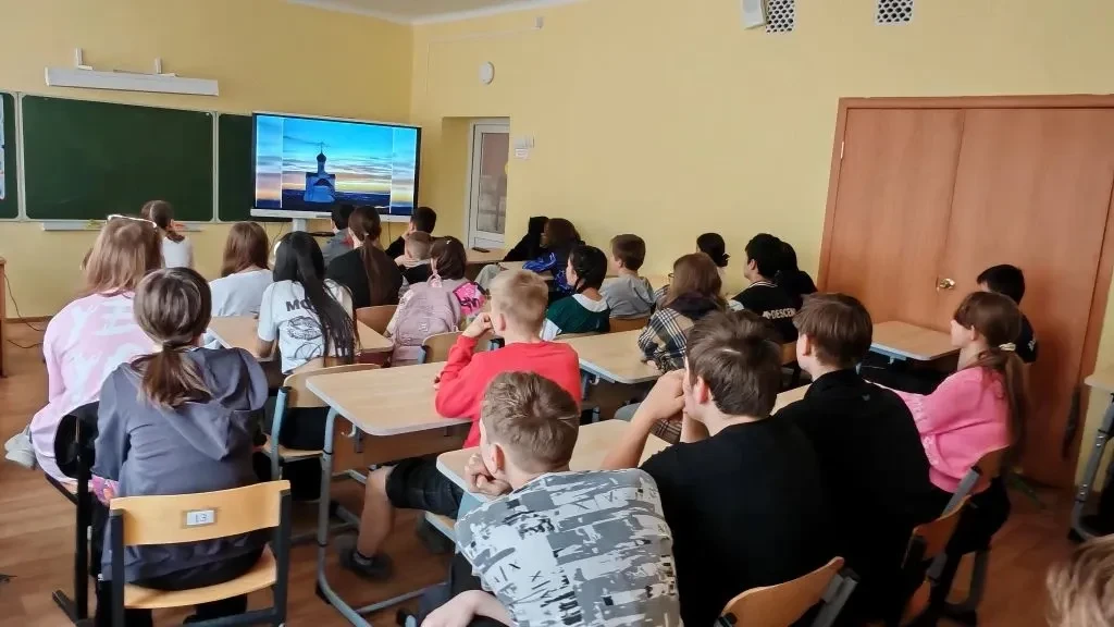 «Город в деталях»: как стрит-арт и поэзия изменили наш взгляд на Алексин