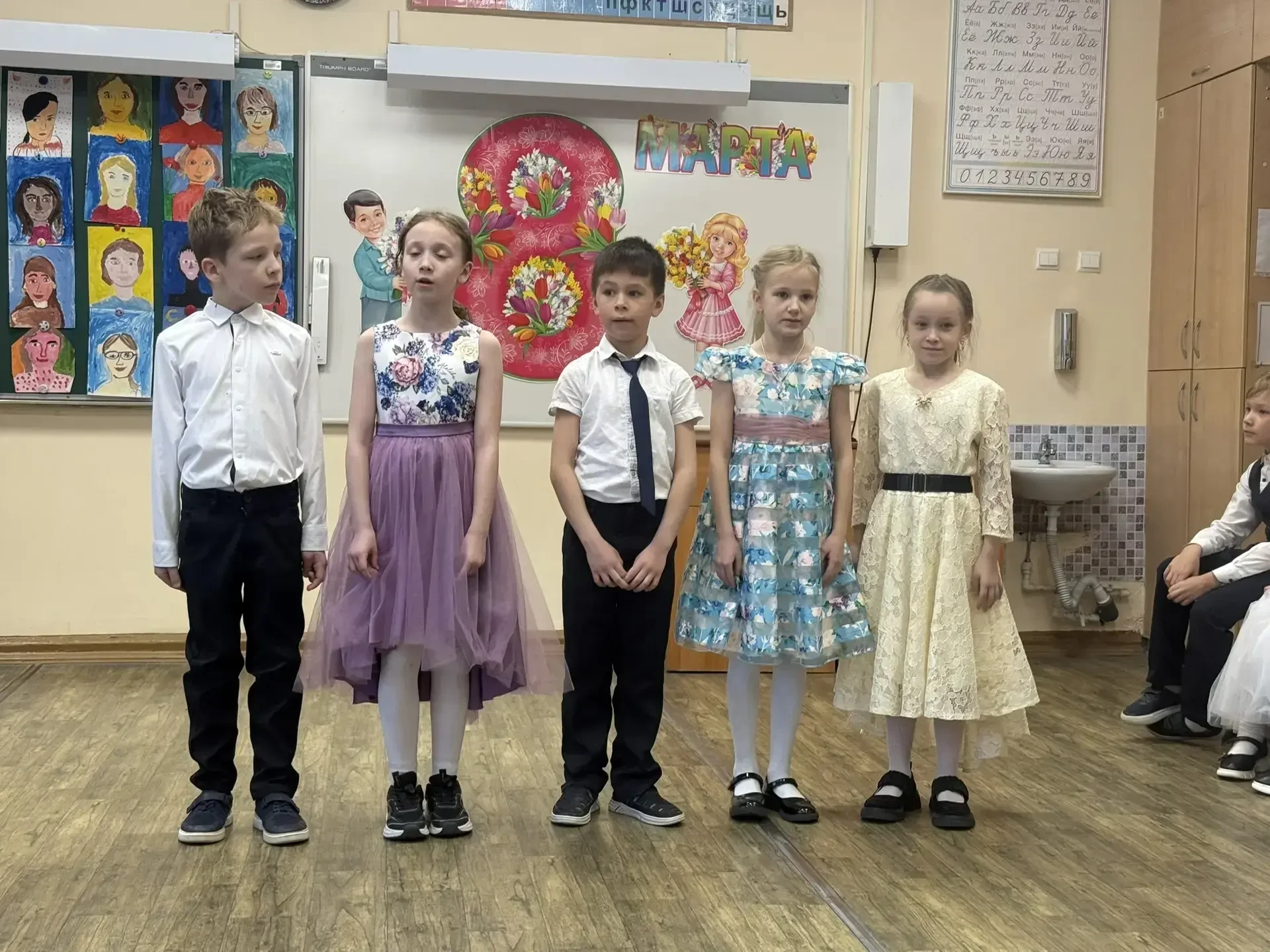🌸 Весна, любовь и нежность: праздник во 2 «Г» классе! 🌸    19 марта ученики 2 «Г» класса устроили на
