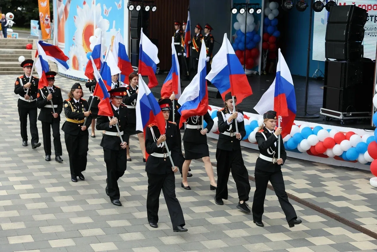 В Ново-Переделкино на флагманской площадке «Лето в Москве» прошёл патриотический фестив...