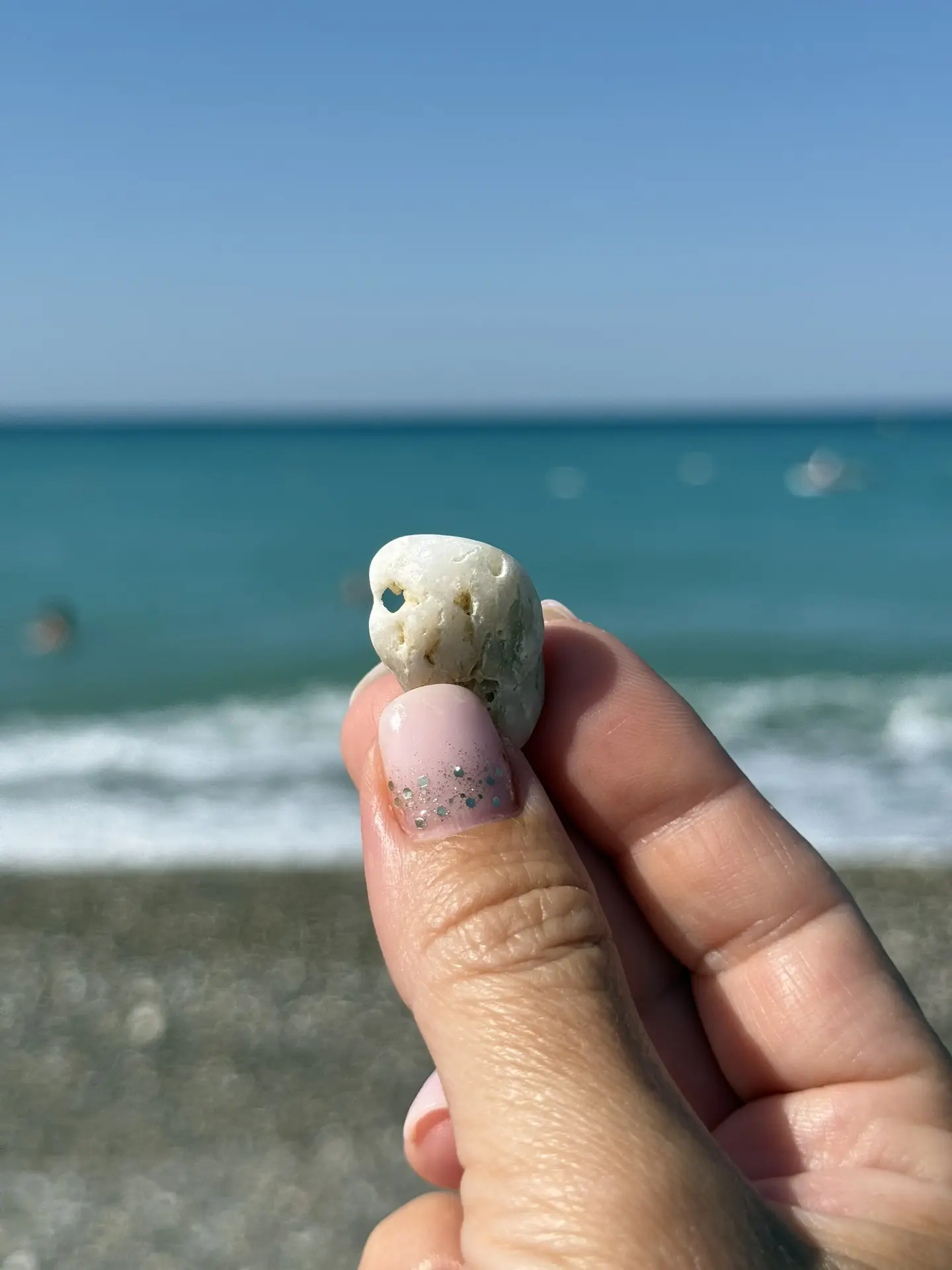 Впервые нашла в Турции камень с «дырочкой»💎 даже целых три 🤩