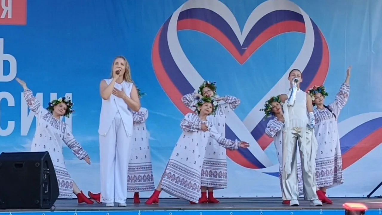 🎭 Музыкальная магия: учимся звучать красиво!
Дорогие друзья, хочу поделиться с вами волшебным миром