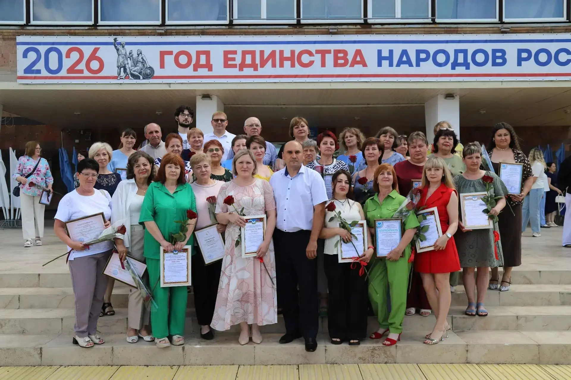 Забота, качество, внимание! 
 
В преддверии Дня медицинского работника в Районном Доме культуры чест