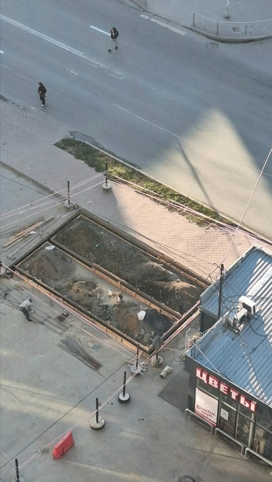 Притеснение жильцов Выборной в угоду торговли.