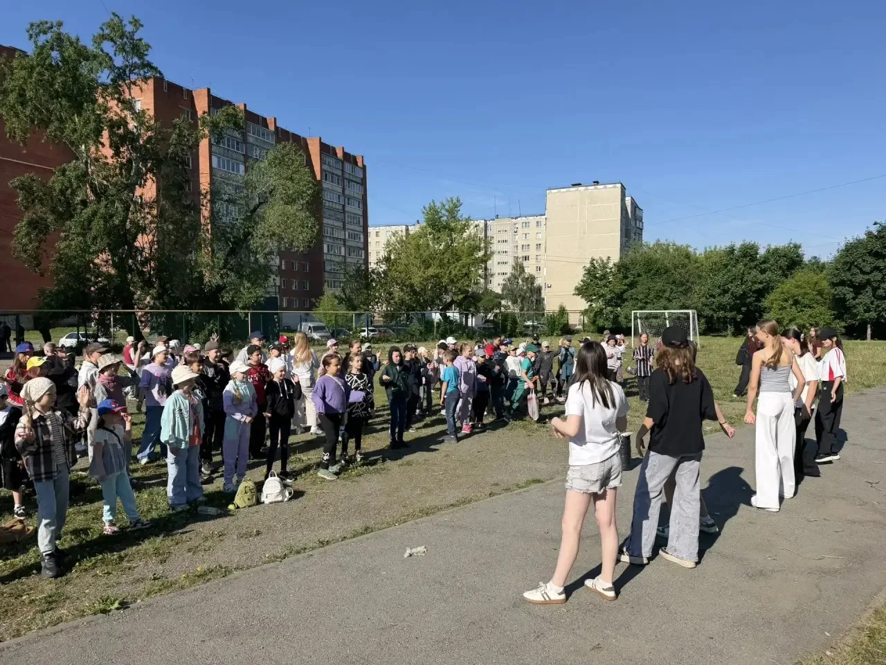 🦁✨ Второй день в лагере «Школа возможностей» ✨🦁

Сегодняшний день в лагере прошёл ярко, активно и 