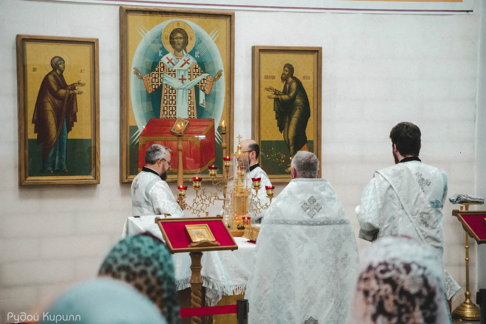 Сегодняшний праздник Вознесения Господня в храме Георгия Победоносца.  Слово «фотография» имеет греч