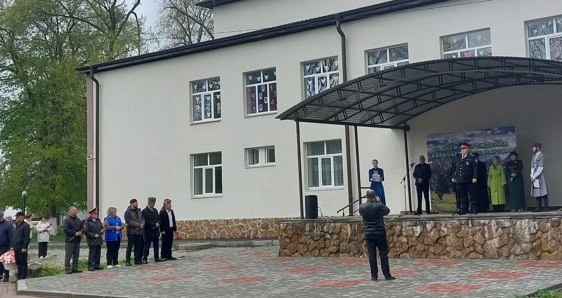 3 мая 2026 г. студенты и преподаватели КЧР ГБПОО МПК «Профессионал» приняли участие в торжественном 