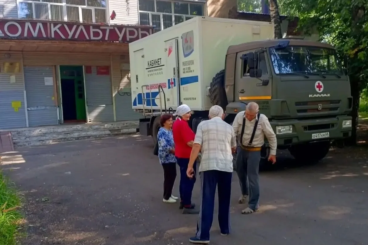 На территории Кирсановского округа продолжает работу передвижной фельдшерско акушерский...