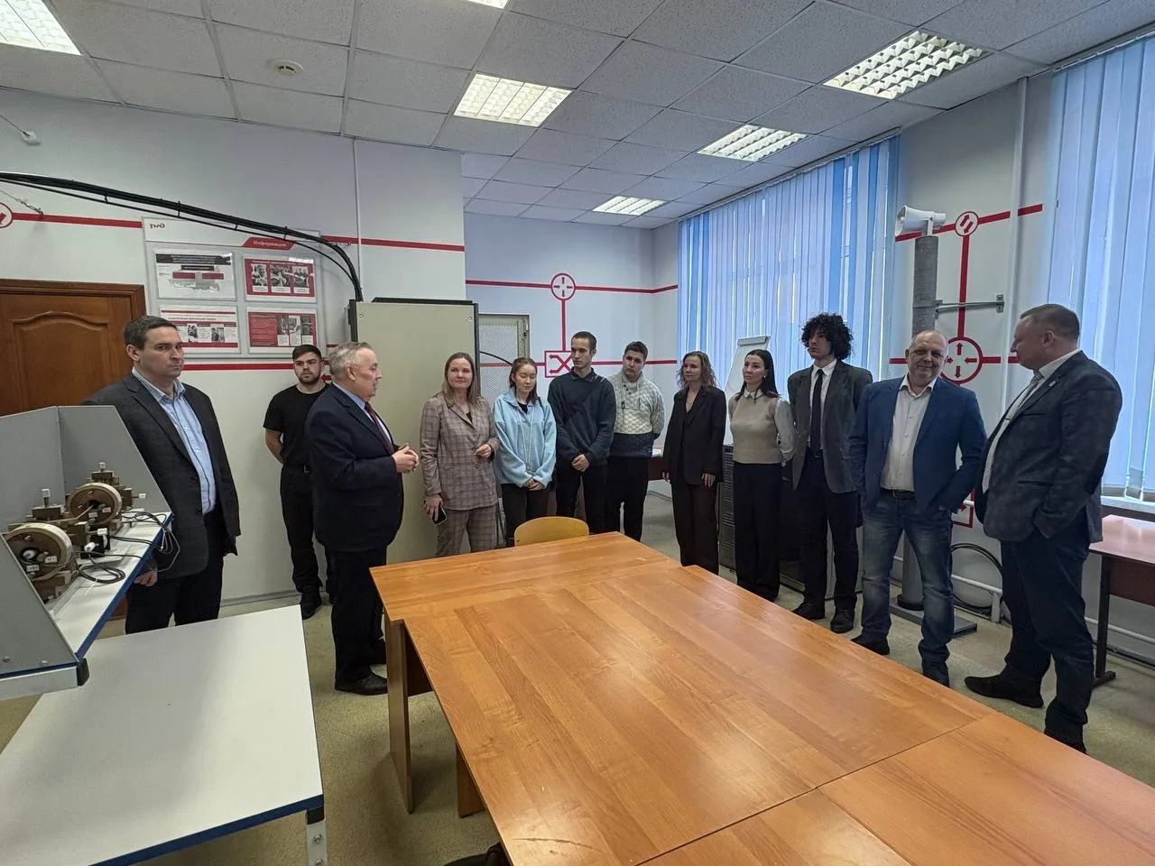 📅 18 февраля на Электротехническом факультете состоялась встреча студентов 3 и 4 курсов, обучающихся