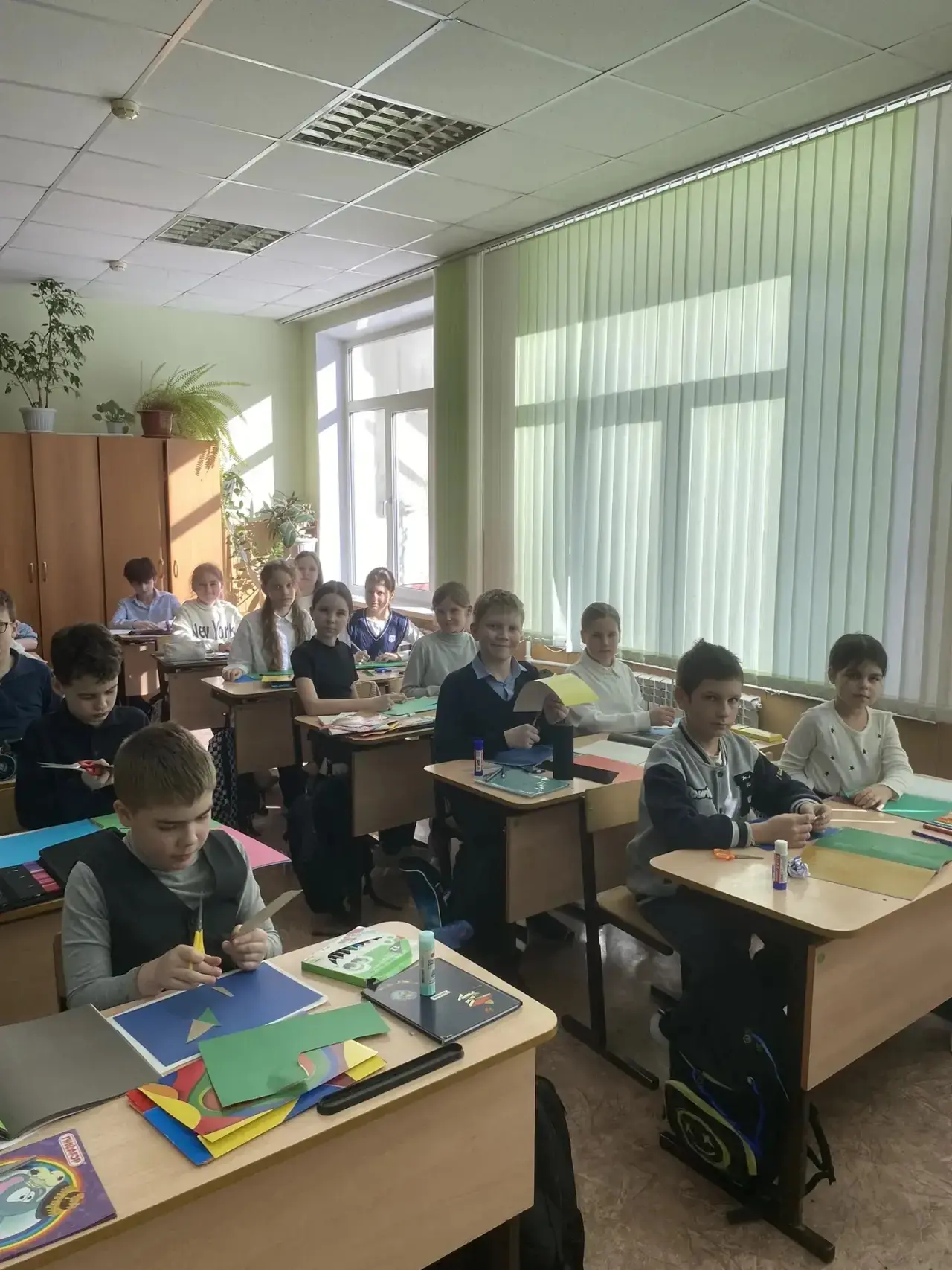 🇷🇺 В преддверии Дня защитника Отечества в нашей школе кипела активная работа!  💫 По инициативе совет