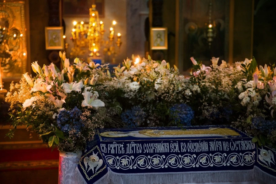 🕊 27 августа — Чин погребения Плащаницы Божией Матери