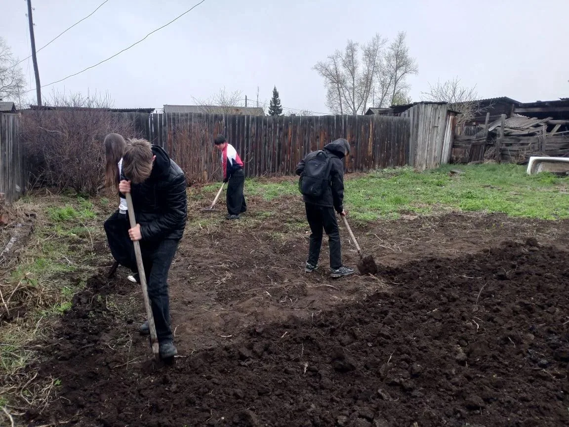 Помощь тем, кто ждёт СВОих! Волонтёры ВПК «ГРОМ» на благо семьи участника СВО.