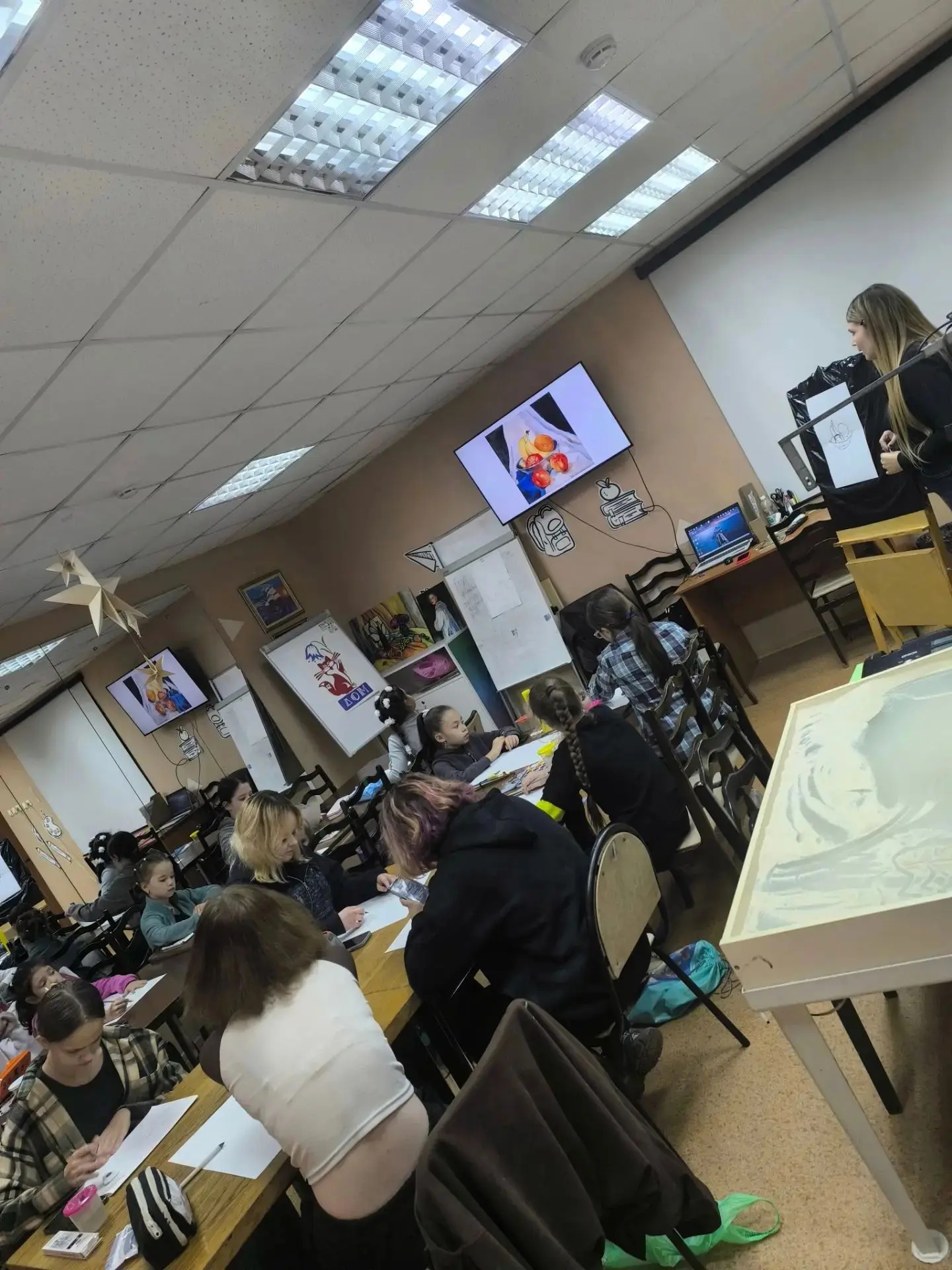 1 октября 2026 года в объединении «Песочная анимация» прошло увлекательное творческое з...