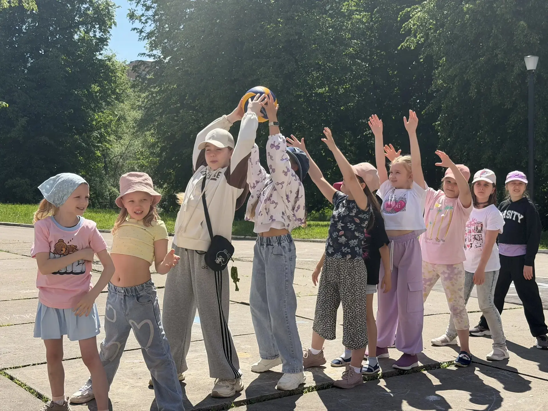 ✨ Сегодня в пришкольном лагере «Умка» прошёл тематический день – «День дружбы». И это б...