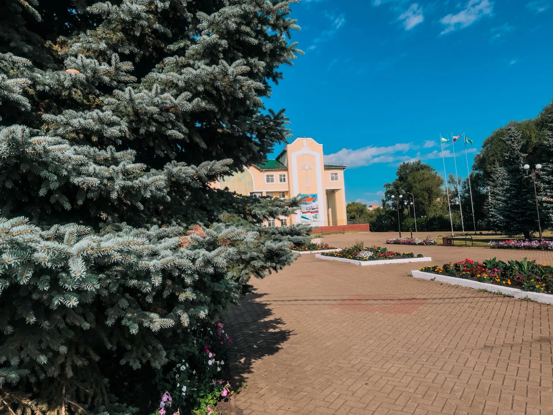 ☀️ Доброе утро! С началом новой недели!

Пусть этот понедельник станет не просто днём начала рабочих
